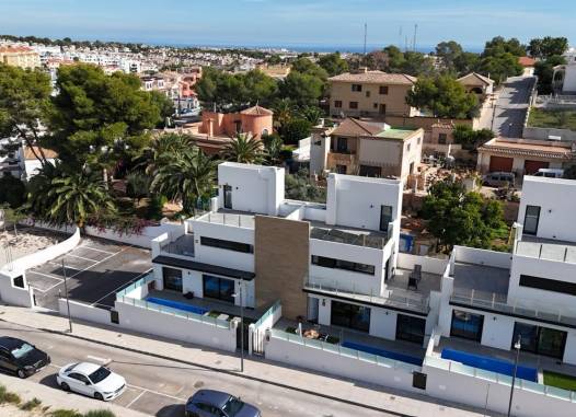 Town House - Salg - Villamartin - Costa Blanca
