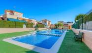Venta - Bungalow - Torrevieja - Los Balcones