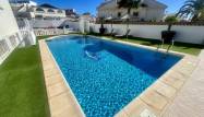 Venta - Chalet - Urb. La Marina - Inland