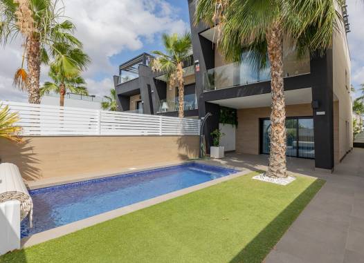 Villa - Herverkoop  - Benijofar - MLSC812147