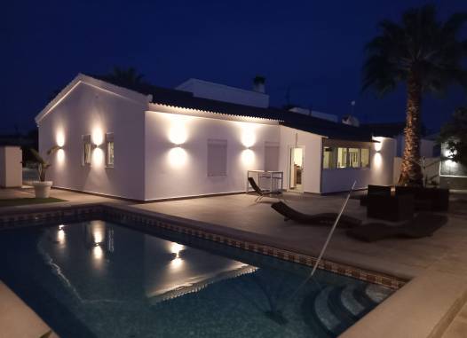 Villa - Herverkoop  - Cabo Roig - Costa Blanca