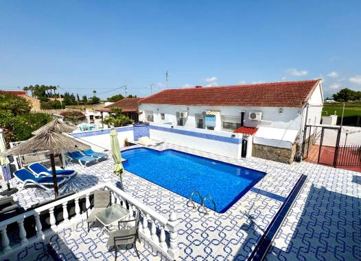 Villa - Herverkoop  - Dolores - Comunidad Valenciana