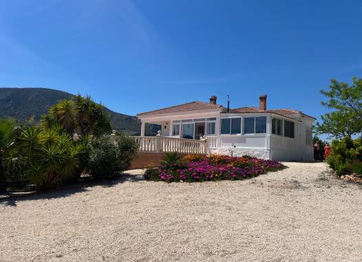 Villa - Herverkoop  - La Romana - Inland