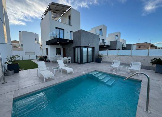 Villa - Herverkoop  - Torrevieja - Costa Blanca