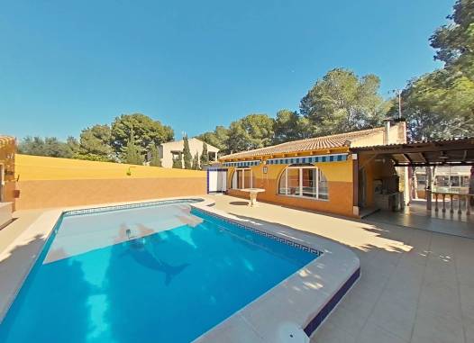 Villa - Herverkoop  - Torrevieja - Los Balcones