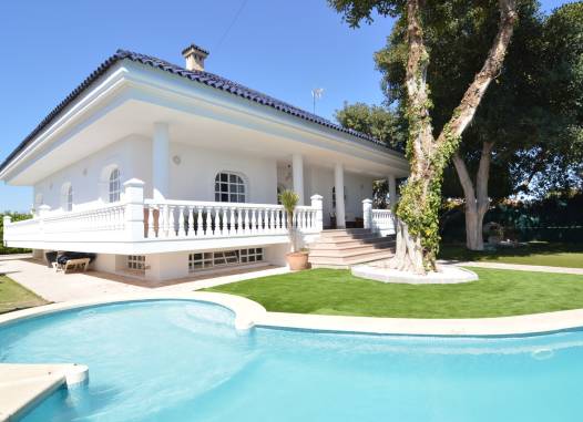 Villa - Herverkoop  - Torrevieja - MLSC8935706