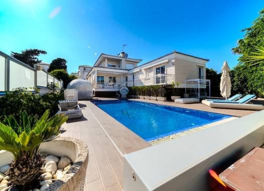 Villa - Herverkoop  - Torrevieja - Torre La Mata