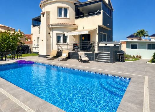 Villa - Odsprzedaż - Ciudad Quesada - Costa Blanca