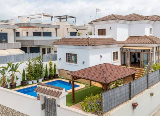 Villa - Odsprzedaż - Los Montesinos - Costa Blanca