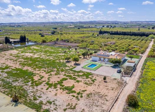 Villa - Odsprzedaż - Los Montesinos - Costa Blanca