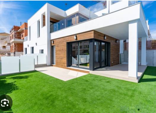 Villa - Odsprzedaż - Los Montesinos - Costa Blanca