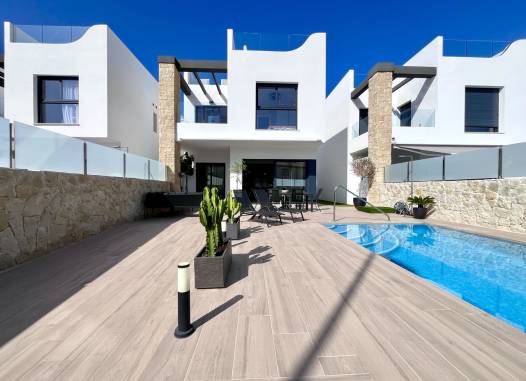 Villa - Odsprzedaż - Punta Prima - Costa Blanca