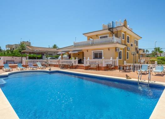 Villa - Odsprzedaż - Torrevieja - Los Balcones