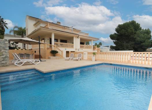 Villa - Odsprzedaż - Torrevieja - Los Balcones