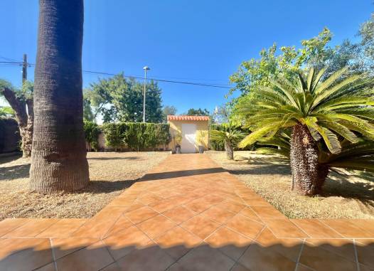Вилла - Перепродажа - Torrevieja - Los Balcones - Los Altos del Edén
