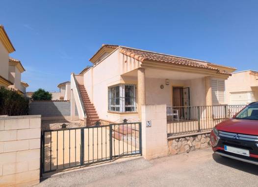 Villa - Resale - Lo Crispin - Inland