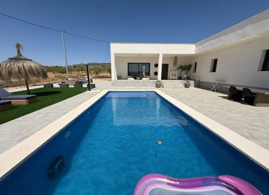 Villa - Resale - Pinoso - Inland