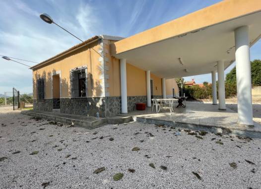 Villa - Resale - Redován - Inland