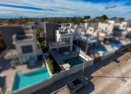 Villa - Resale - San Miguel de Salinas - Bellavista