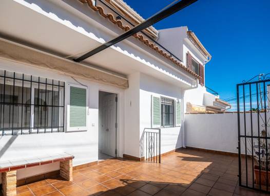 Villa - Resale - San Miguel de Salinas - Inland