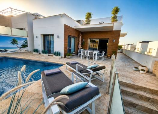 Villa - Resale - San Miguel de Salinas - Inland