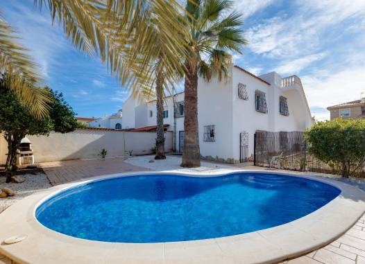 Villa - Resale - Torrevieja - La Siesta - El Salado - Torreta