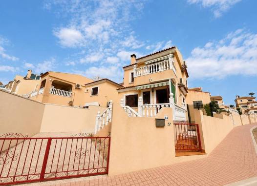 Villa - Resale - Villamartin - Costa Blanca