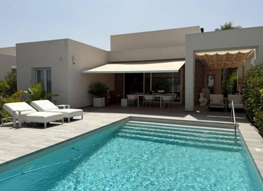 Villa - Revente - Algorfa - MLSC8708128