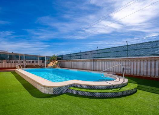 Villa - Revente - Torrevieja - El Chaparral