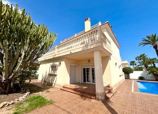Villa - Salg - Cabo Roig - Costa Blanca
