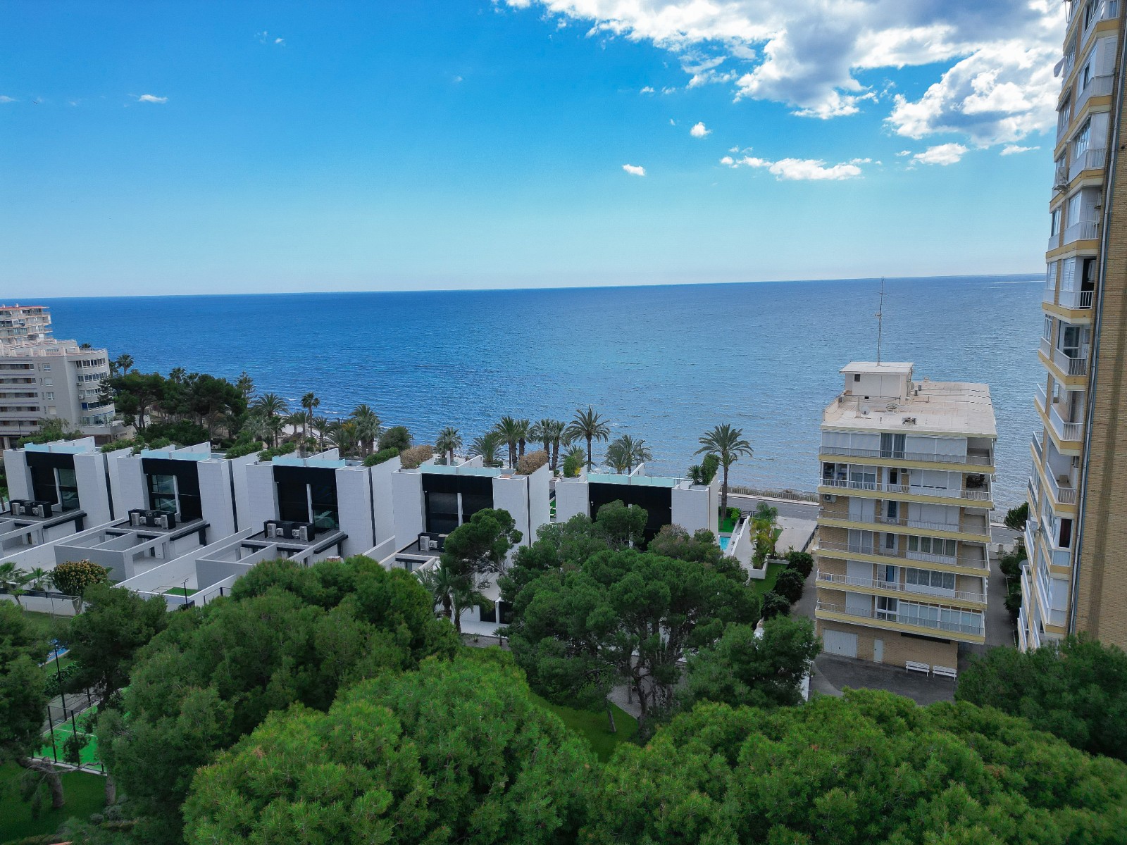 Vrijstaande villa te koop in El Campello, El Campello