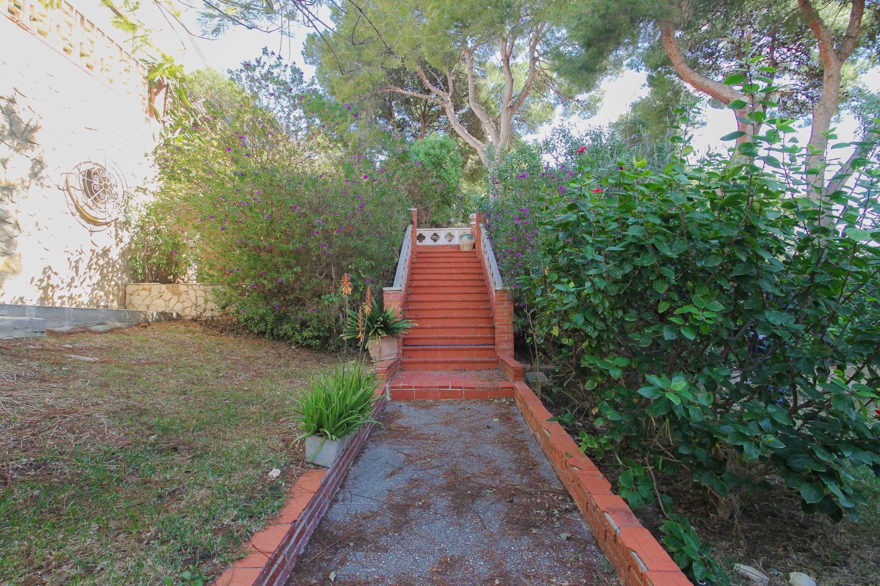 Vrijstaande villa te koop in El Campello, El Campello