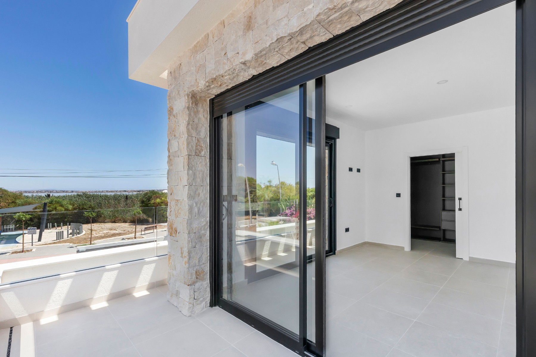 Townhouse / Duplex with 4 bedrooms